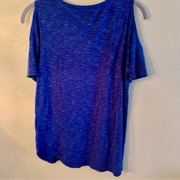 Sunday Shirt Small Navy Blue Cold Shoulder Short Sleeved Top Rayon/Spandex EUC - Picture 10 of 16